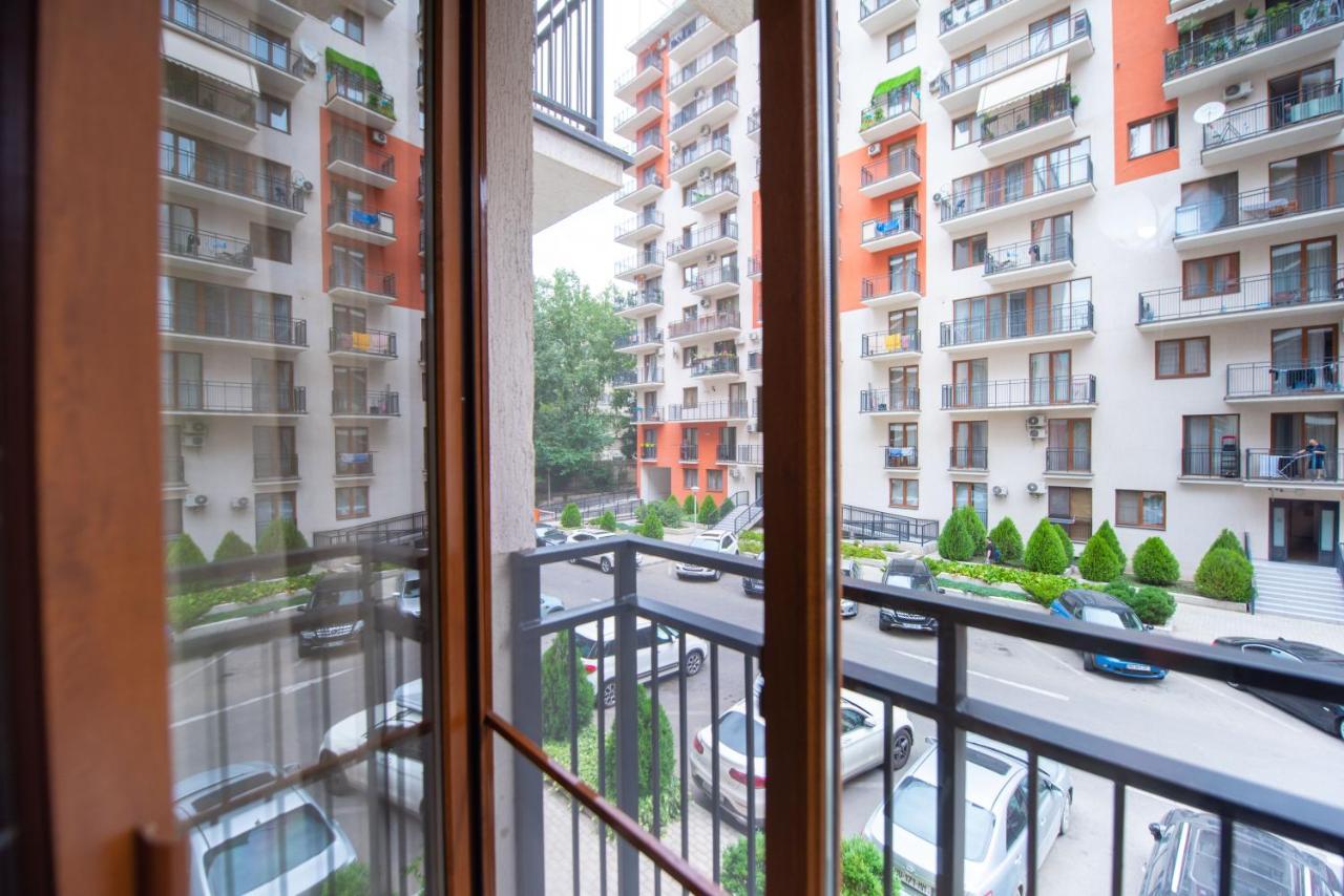 Gg Home - Cozy 2-Bedroom Apartment On Givi Kartozia Tbilisi Luaran gambar