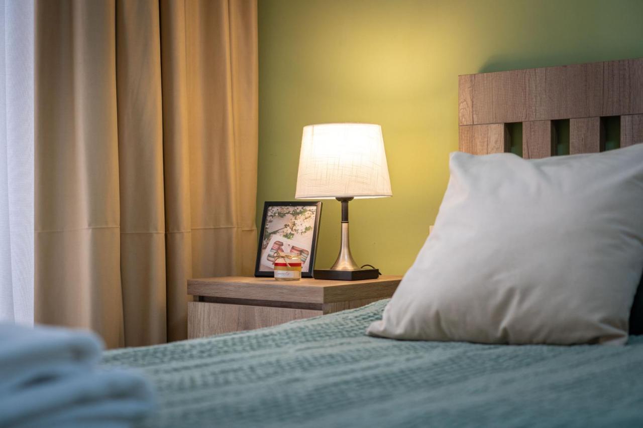 Gg Home - Cozy 2-Bedroom Apartment On Givi Kartozia Tbilisi Luaran gambar